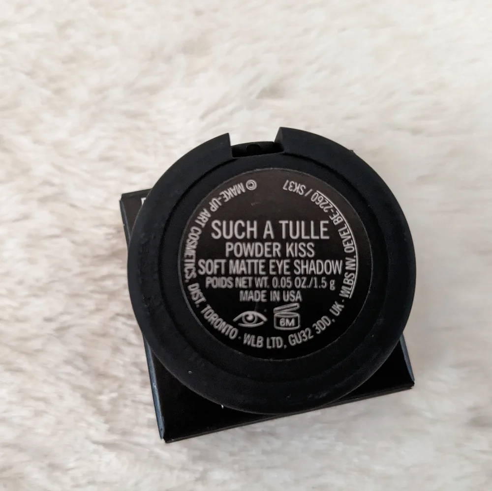 New MAC Powder Kiss Eye Shadow Such A Tulle
